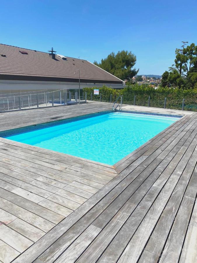 Oxford 1 Bedroom Apartment In A Brand New Building With A Pool كان المظهر الخارجي الصورة